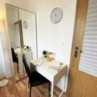 room photo