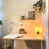 room photo