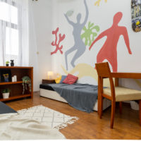 room photo