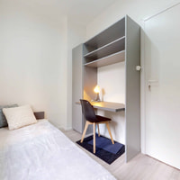 room photo