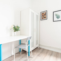 room photo