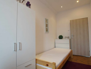 PIOTRKOWSKA 67  POKÓJ  NA DEPTAKU NR 2  Z UMYWALKĄ, Łódź-1