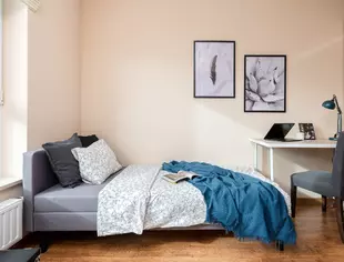 Pokój nr 2, Kraków-1