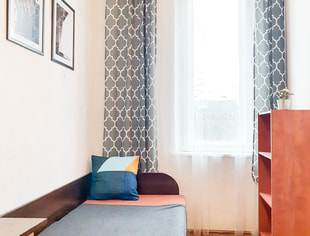 Pokój Centrum Plac Inwalidów Królewska AGH UP UJ balkon w mieszkaniu, Kraków-1