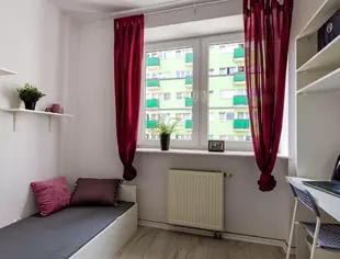 Pokój jednoosobowy #9 przy ul. Kobielskiej 1, Warszawa-1