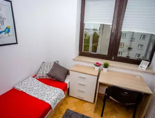 Pokój jednoosobowy #1 przy ul. Pod Strzechą 4/13, Warszawa-1
