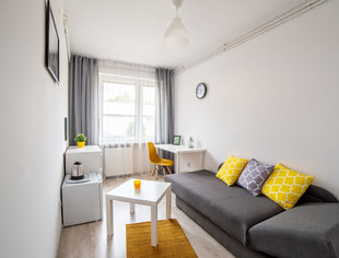 Duży pokój 10m2 w domu z ogrodem,  oś. F, ul. Modrzewskiego 25 (P2), Tychy-1