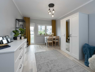 A spacious studio apartment with a balcony at Traktorowa 63, Łódź-1