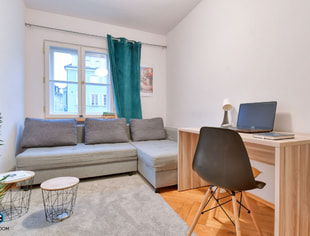 Unique room in the heart of the Old Square | 16 m2 | View of the Old Square , Poznań-1