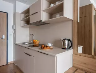 Wolska 165- kawalerka, możliwy najem 2-3 miesiące, Warszawa-1