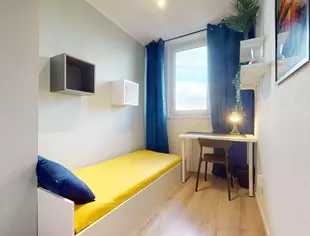 Pokój jednoosobowy #2 przy ul. Krasnobrodzkiej 4, Warszawa-1