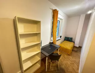Pokój jednoosobowy #10 przy ul. Wita Stwosza 17a [DLA MĘŻCZYZN], Warszawa-1