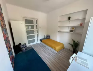 Pokój dwuosobowy #5 przy ul. Wita Stwosza 17b [DLA KOBIET], Warszawa-1