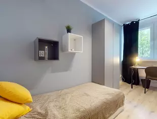 Single room #6 at Widok Street 19, Warszawa-1