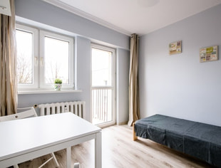 Single room #3 with balcony at 15 Gorlicka Street, Warszawa-1