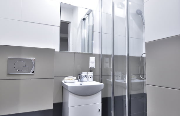 REWOLUCJI 49 DWORZEC FABRYCZNY UŁ STUDIO NR 1, Łódź-1