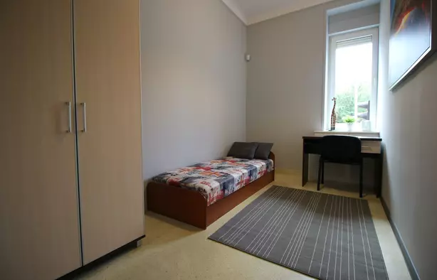 Radwańska 16, pokój 1-osobowy nr 7, Łódź-1