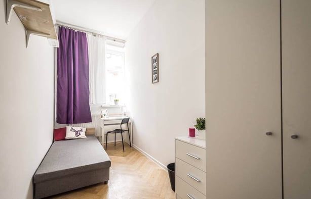 Pokój 1 os | Grottgera | Radio Kraków | Al. J. Słowackiego | park Młynówka Królewska, Kraków-1