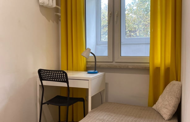 Pokój nr 1przy Bruna 28, Warszawa-1