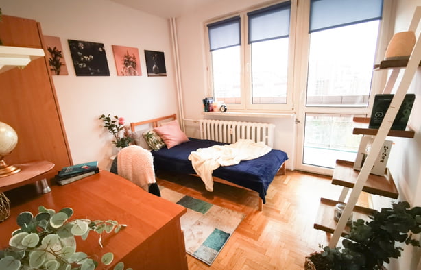 Pokój Z BALKONEM, ul. Bobrzeckiej, blisko Opolska, UR (2), Krakow-1