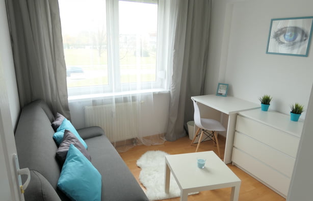 Przytulny i ciepło urządzony pokój, osiedle H, al. Bielska 92 (P3), Tychy-1