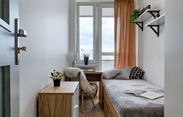 Pokój jednoosobowy #2 z balkonem przy ul. Conrada 18, Warszawa-1