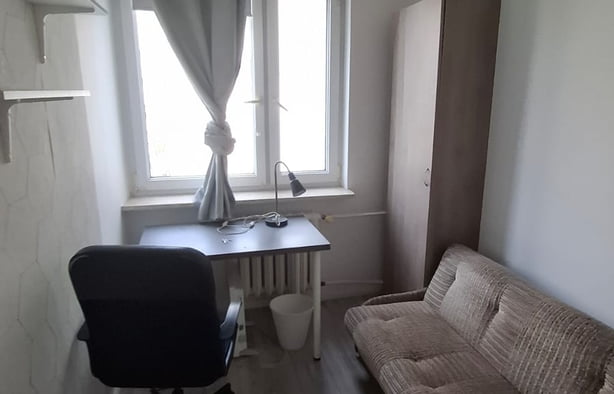 Pokój jednoosobowy #4 przy ul. Na Uboczu 18, Warszawa-1