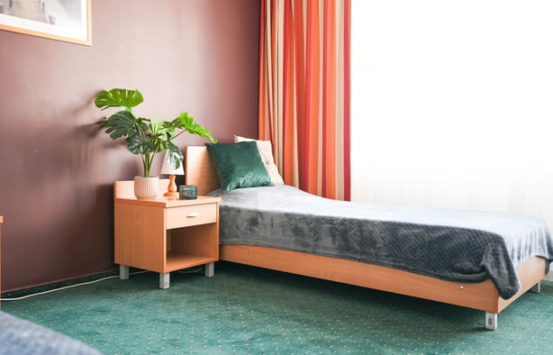 103 - Pokój Dwuosobowy Comfort 16m2 Tylko dla mężczyzn, Warszawa-1