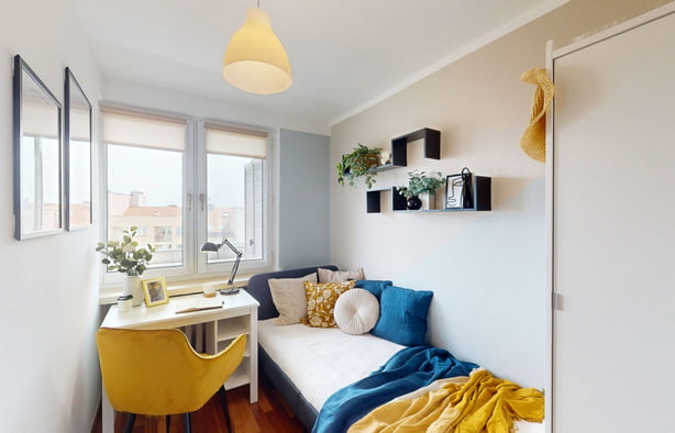 Pokój nr 2, Kraków-1