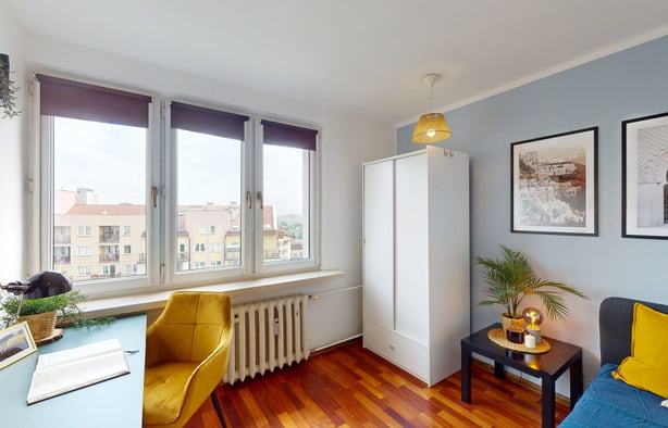 Pokój nr 4, Kraków-1