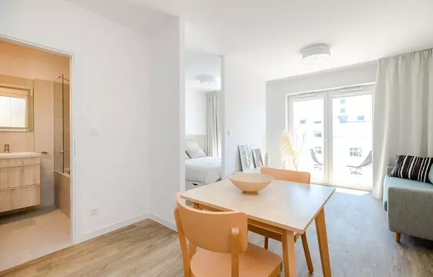 Studio | 31.7 m2 | Balkon | Internet w cenie | Bezpośrednio, Warszawa-1