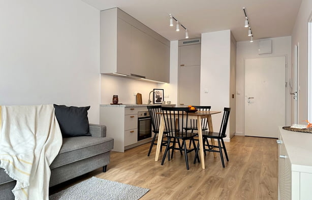 2-pokojowe | 39.2 m2 | Balkon | Internet w cenie | Bezpośrednio, Warszawa-1
