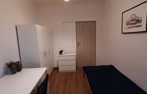 TARNINOWA 1 RADOGOSZCZ Pokój jednoosobowy NR 08, Łódź-1