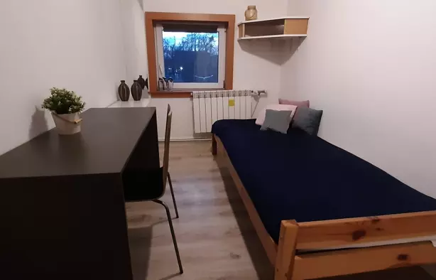 TARNINOWA 1 RADOGOSZCZ Pokój jednoosobowy NR 21, Łódź-1