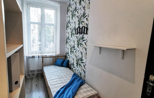 Pokój jednoosobowy nr 4 przy ul. 6 sierpnia 13, Łódź-1