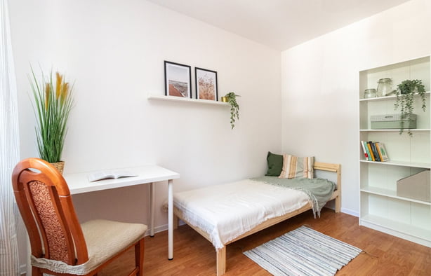 ul. Nowohucka obok CH M1, pok. 1-os. duży, Kraków-1