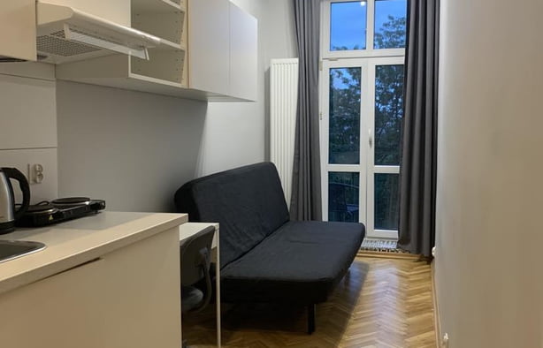 Studio z aneksem i balkonem | Zielińskiego – przy Sky Tower, Wrocław-1