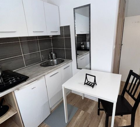 PAWIA 7/13 MANUFACTURE STUDIO NO. 1 1/2 PEOPLE