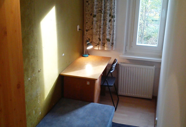 (PSZC.29A.1) Single room