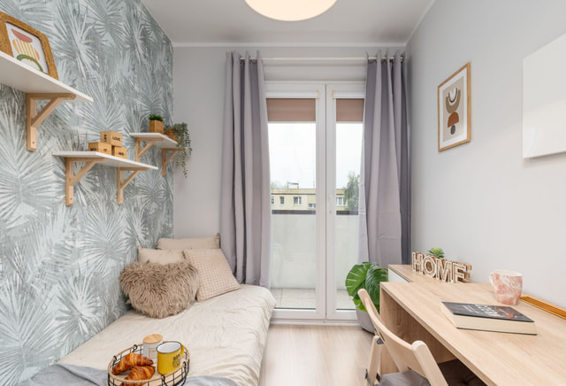 Single room with a balcony in the Serenada area