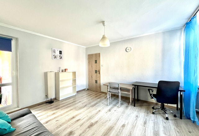 Room for 1-2 people ul. Clothes with a balcony! (No.3)