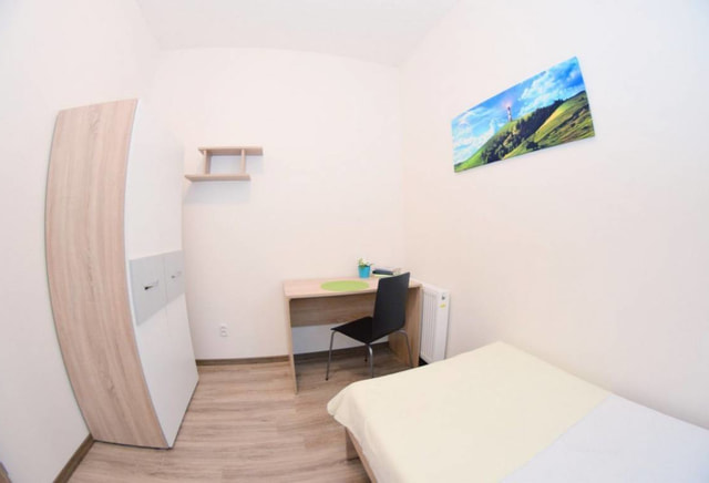 Great single room in the center, right next to Nowy Kleparz