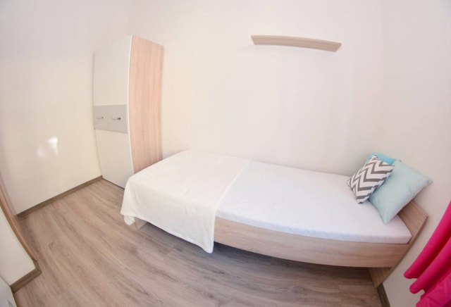 Przestronny pokój jednoosobowy w centrum w pobliżu Nowego Kleparza