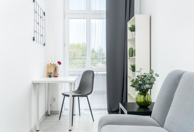 single room no. 1 with a balcony, ul. Greater Poland 23