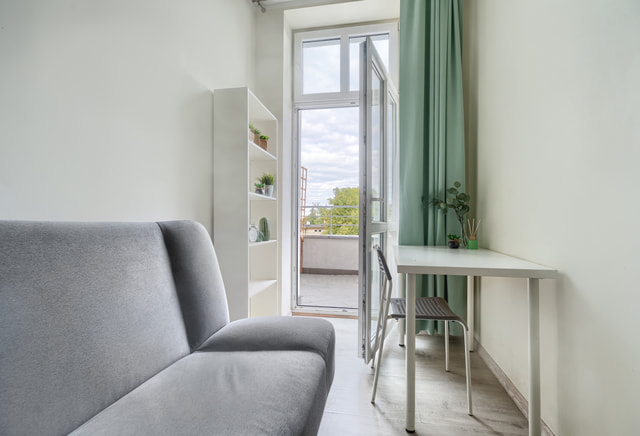 single room no. 2 with a balcony, ul. Wielkopolska 23