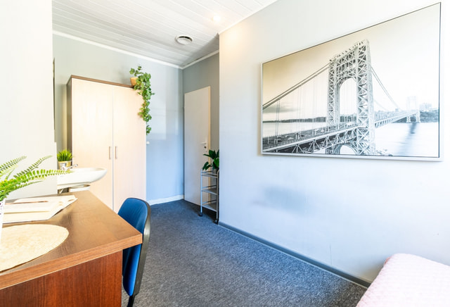 Radwańska 16, pokój 1-osobowy nr 2