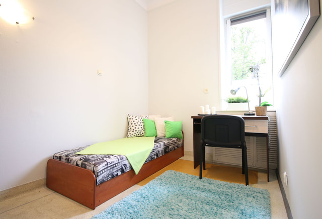 Radwańska 16, single room No. 5