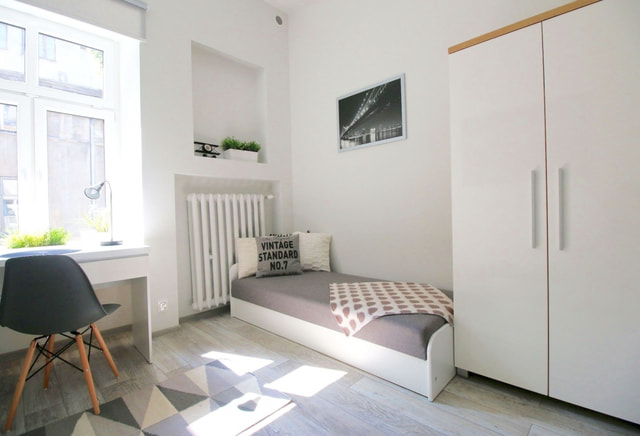 Piotrkowska 215, double room No. 6