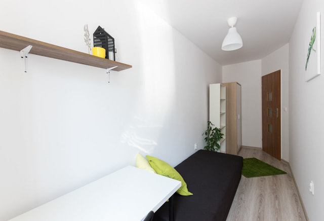 ZADZWOŃ PO AKTUALNĄ CENĘ - Pokój 1-osobowy nr 2, ul. Hallera 57