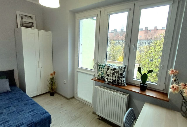 ZADZWOŃ PO AKTUALNĄ CENĘ Pokój 1-osobowy nr 4, BALKON